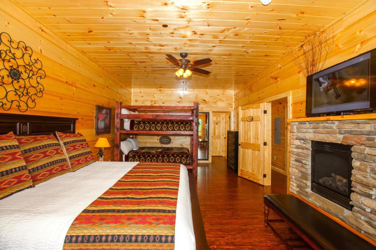Foxwood Mansion Cabin Pittman Center Экстерьер фото